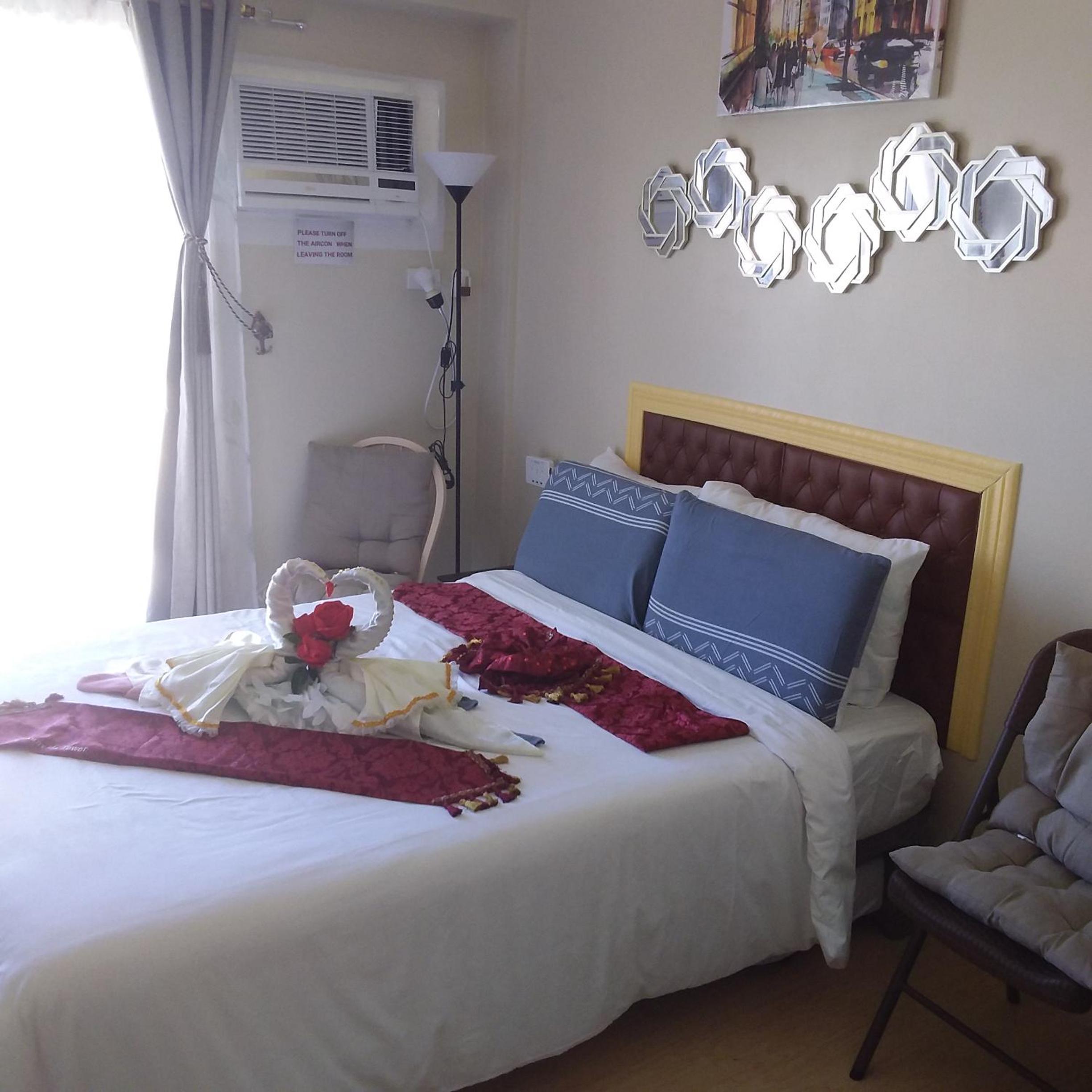 Studio with Balcony - Photo 3
