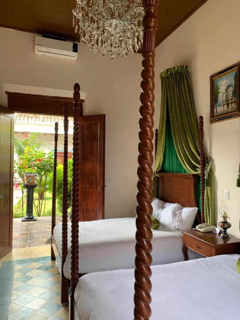 Double Room with Two Double Beds photo 2