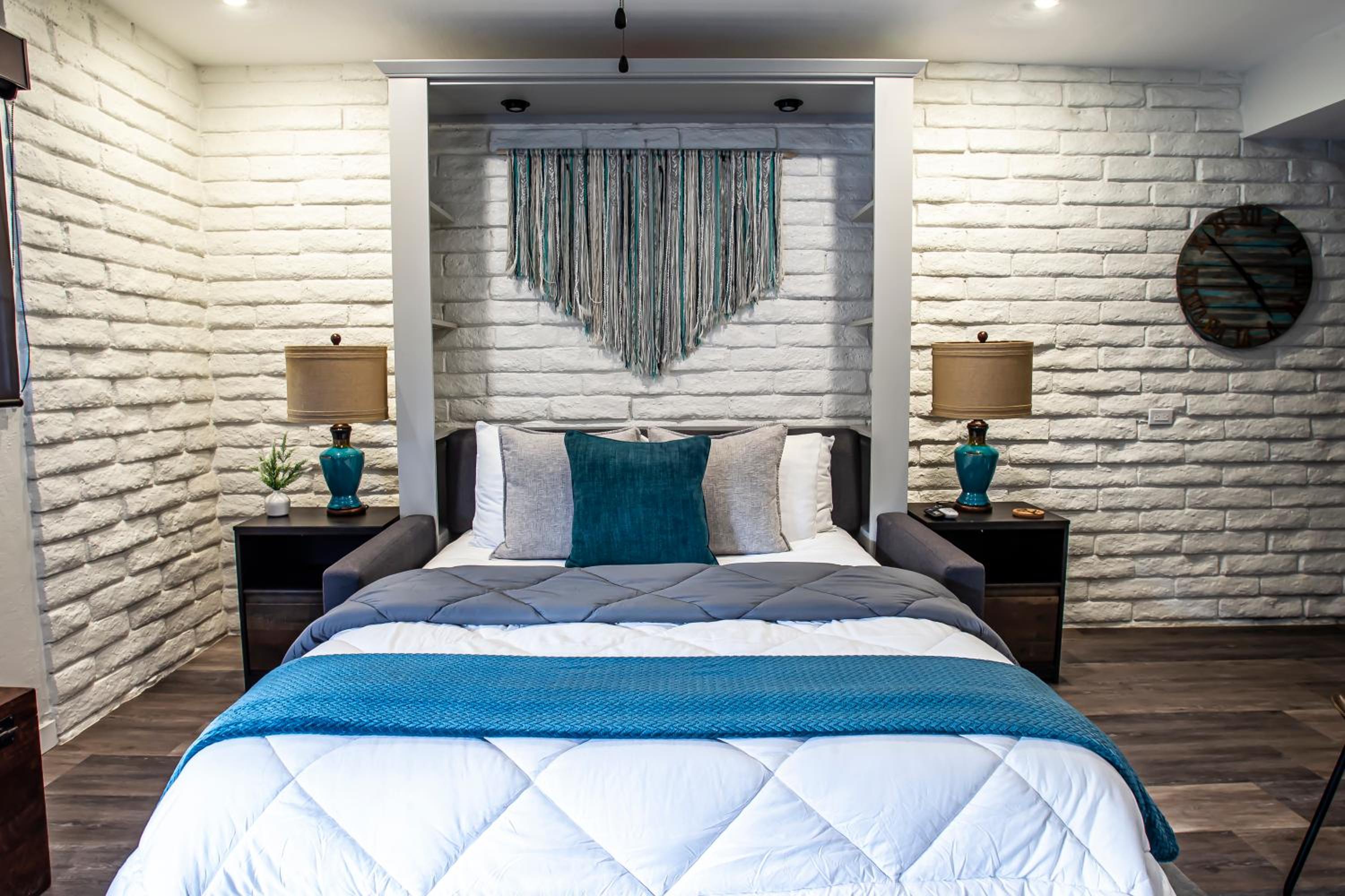 Superior King Room - Photo 20