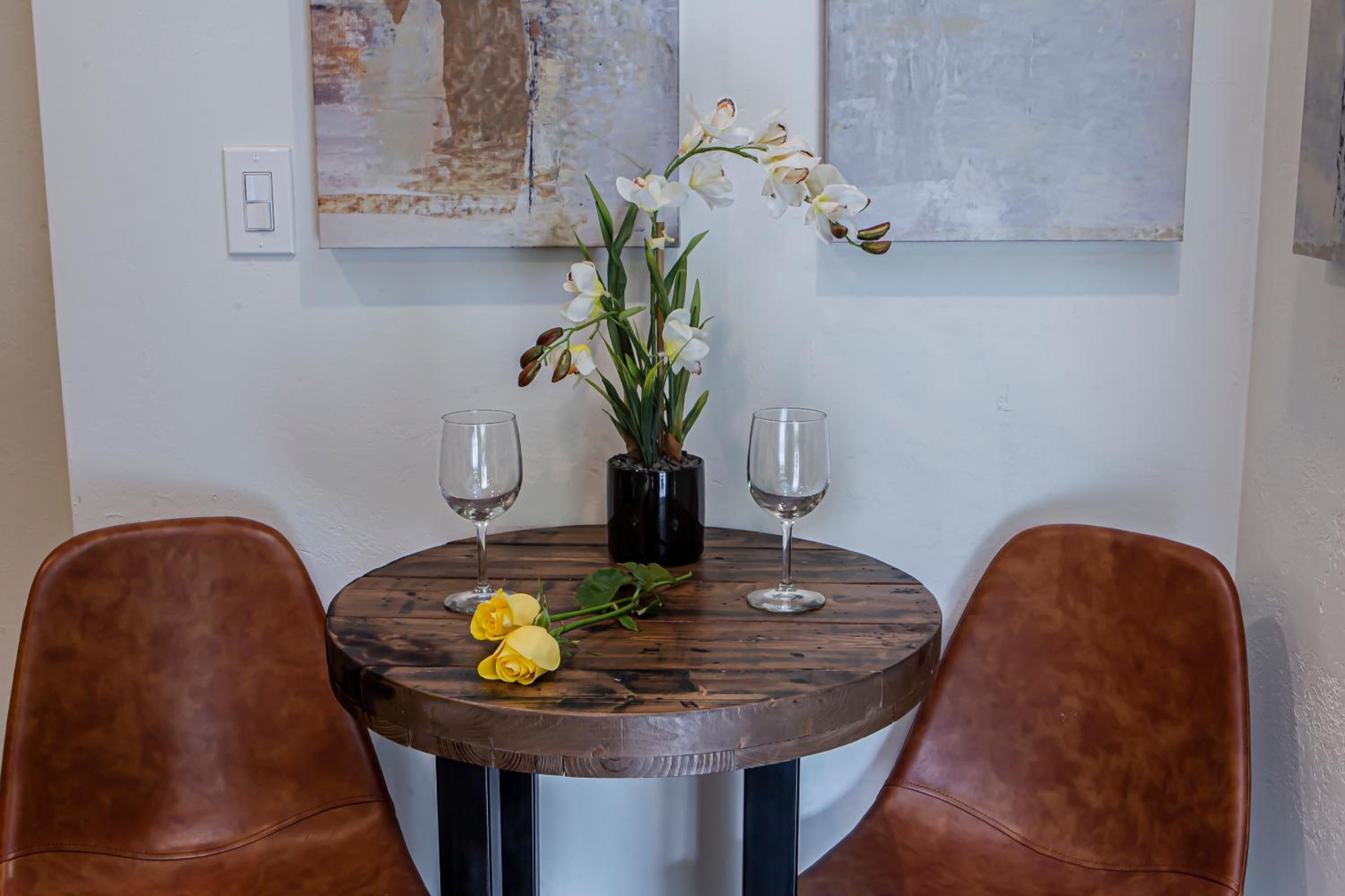 Superior King Room - Photo 24