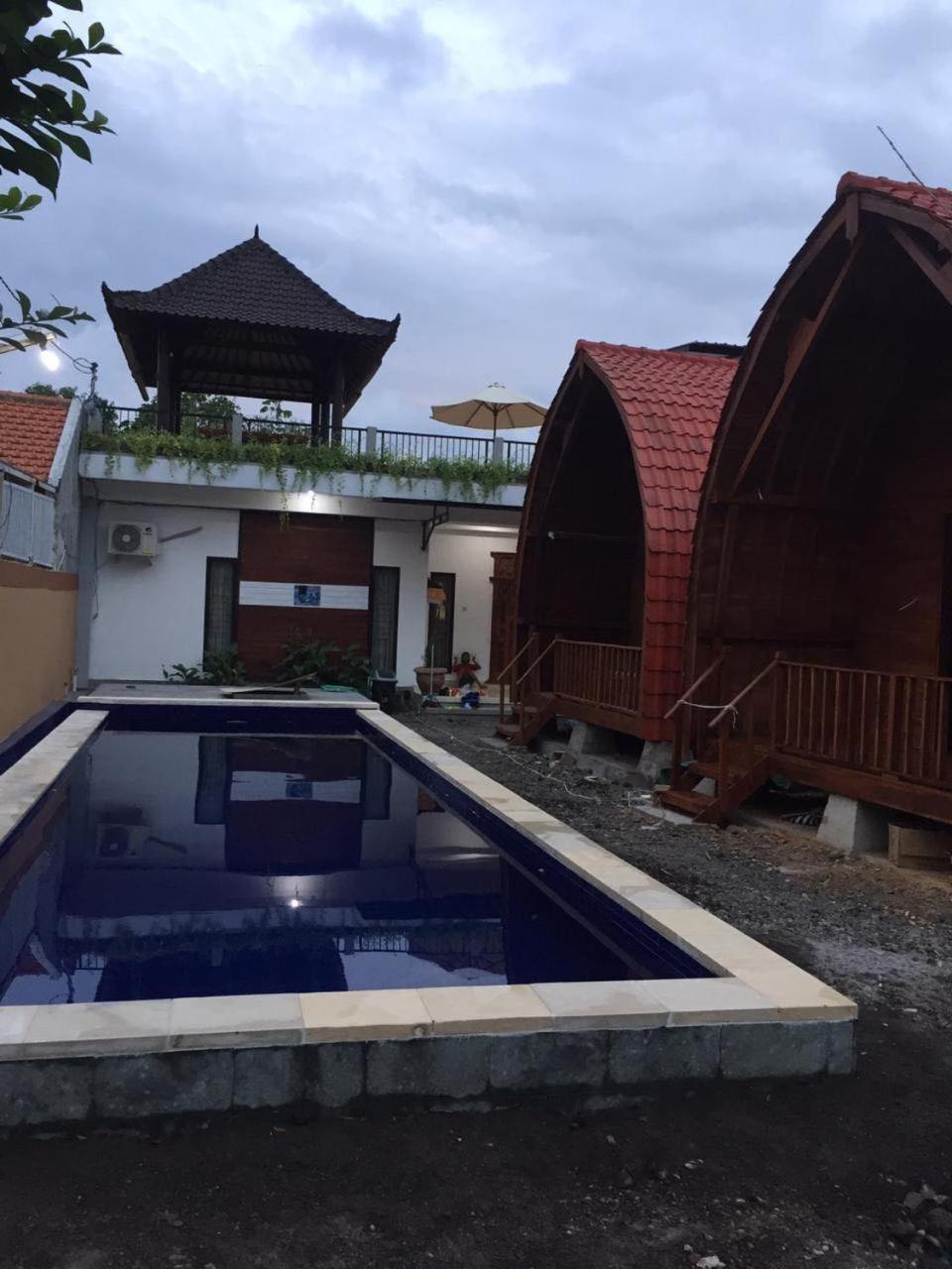 Double Room with Pool View - Photo 11