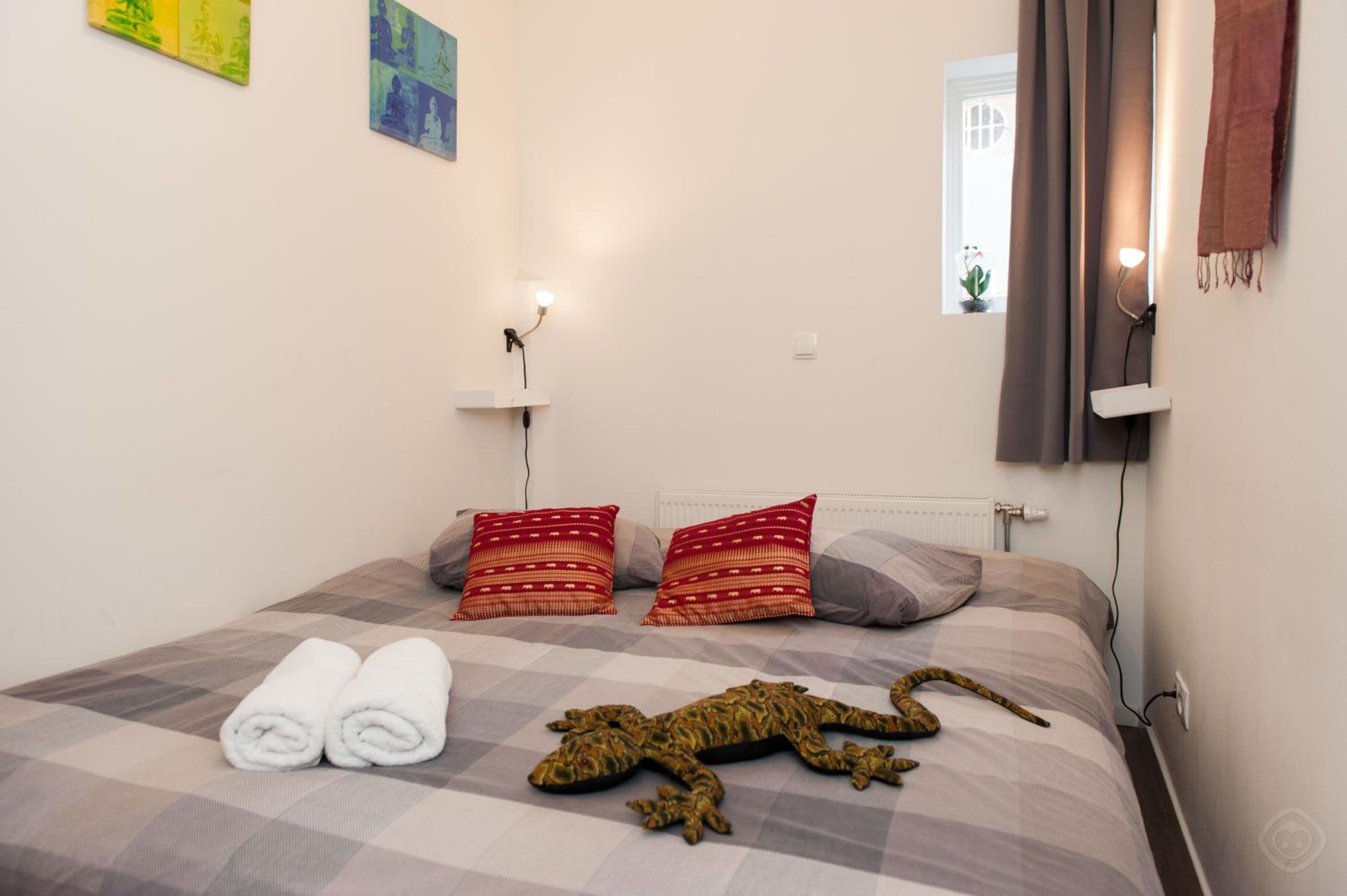One-Bedroom Apartment I @ Marieken van Nimwegenstraat
