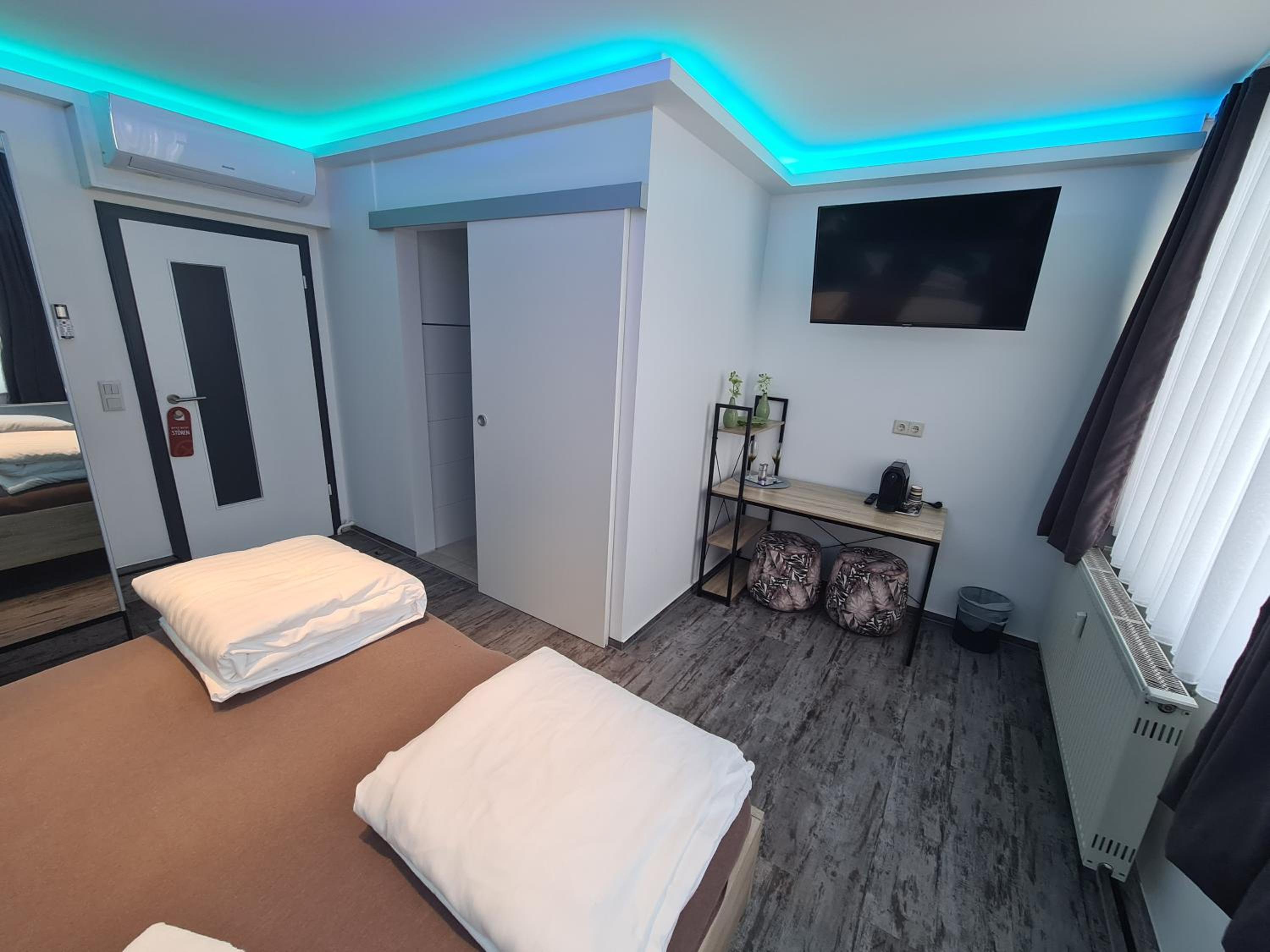 Deluxe Double Room - Photo 6