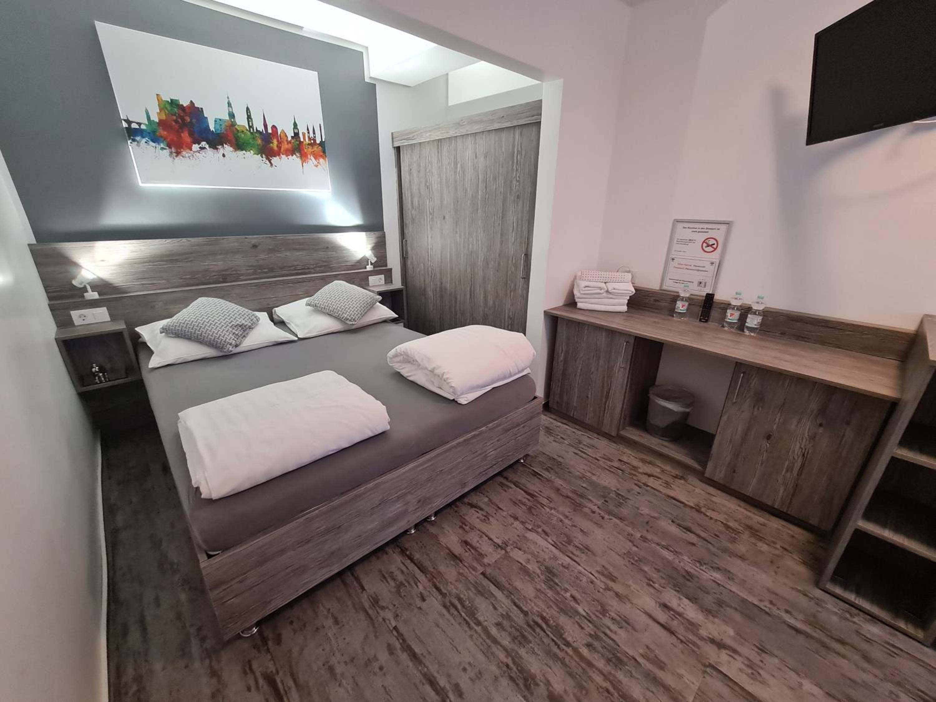 Budget Triple Room - Photo 2
