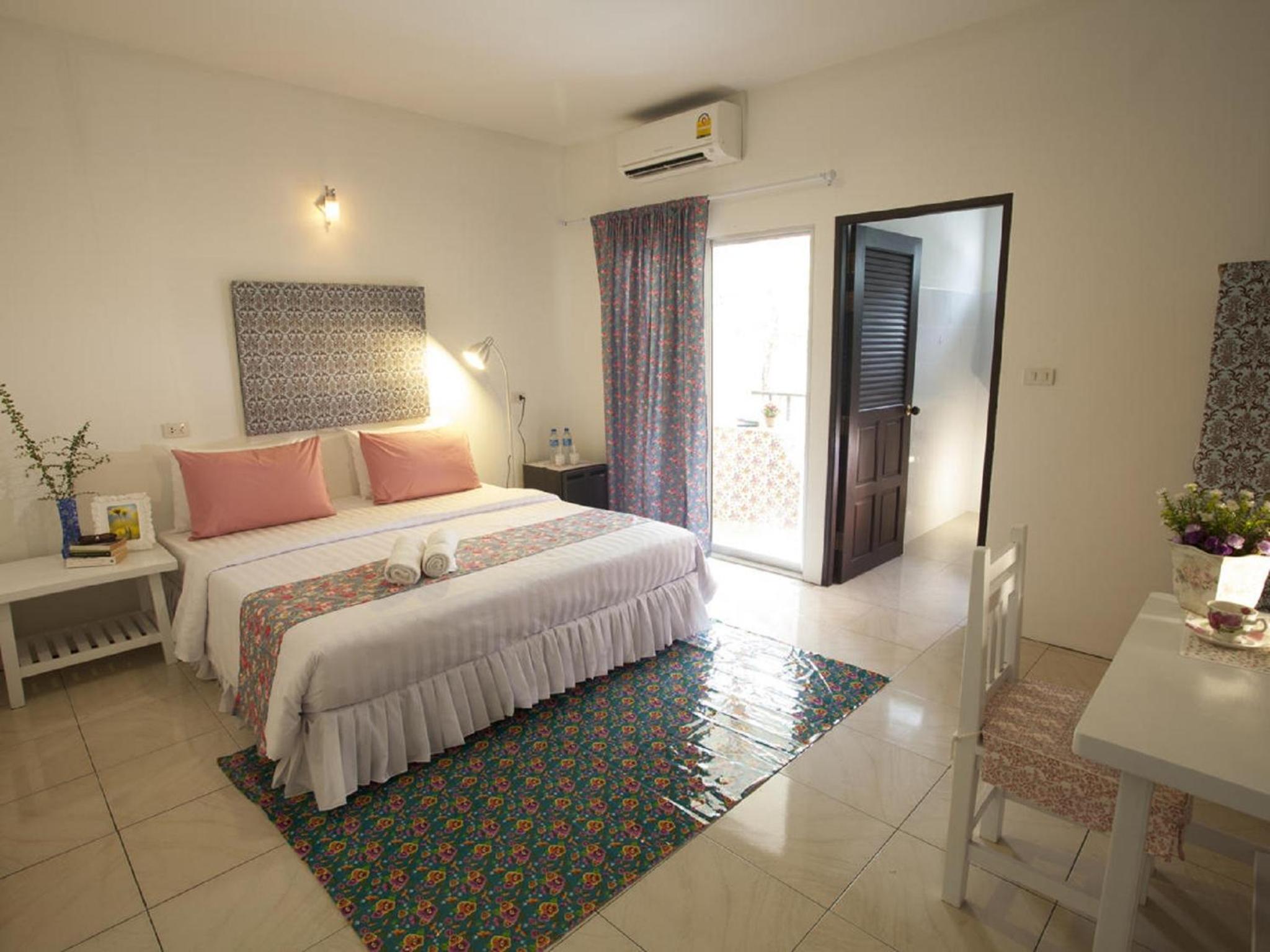Standard Double Room - Photo 34