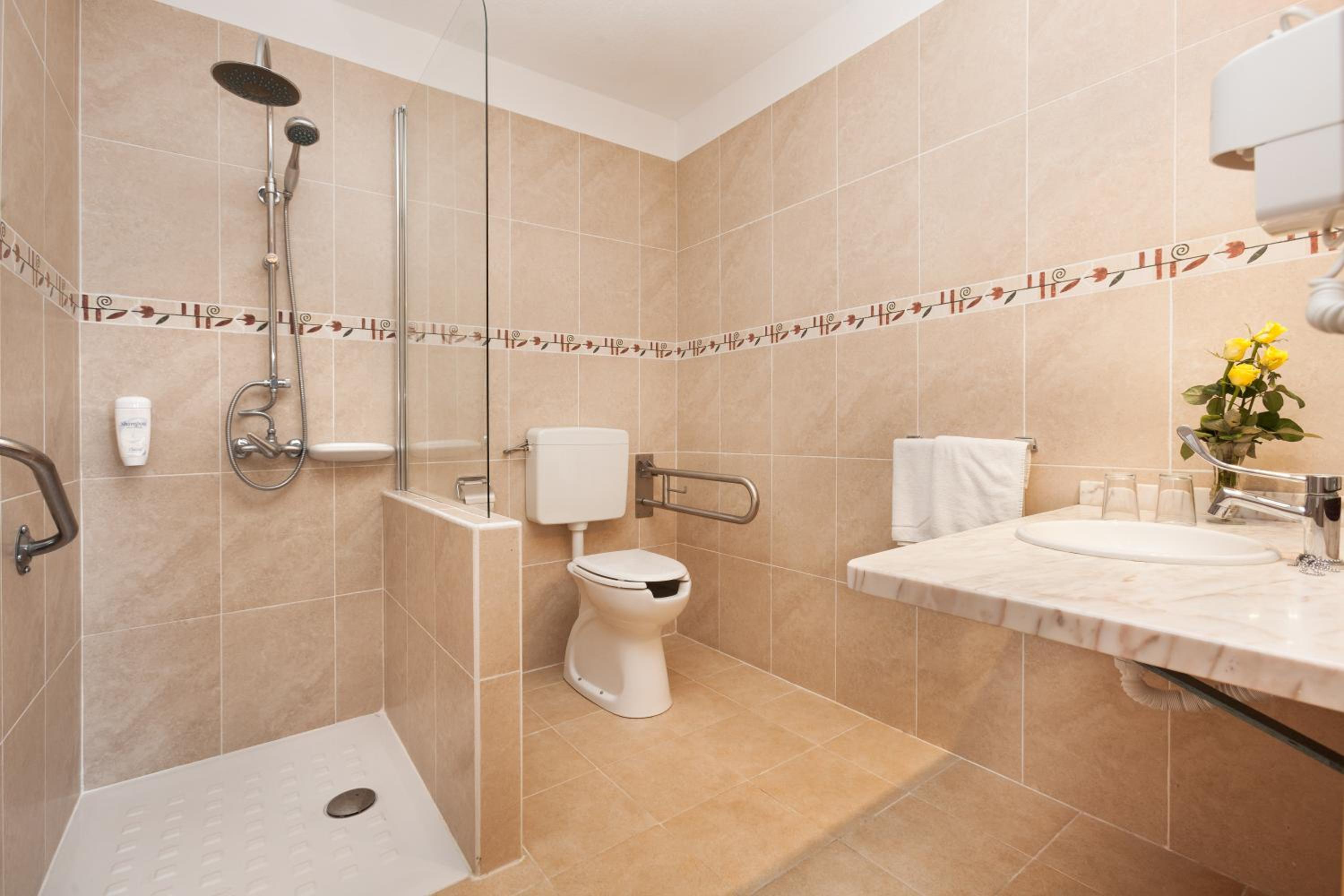 Apartment with Sea View thumbnail 5