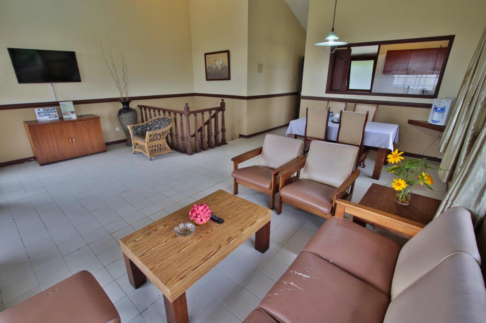 Three-Bedroom Bungalow photo 3