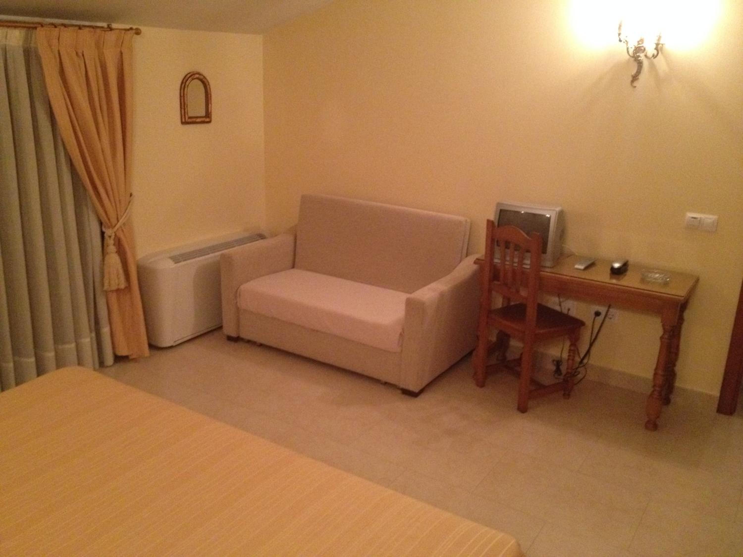 Double Room - Photo 1