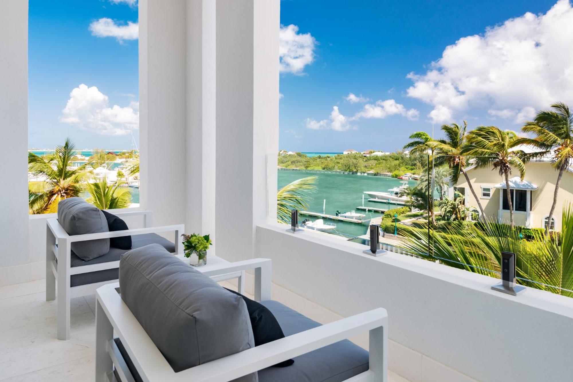 Deluxe Double Room with Marina and Ocean View