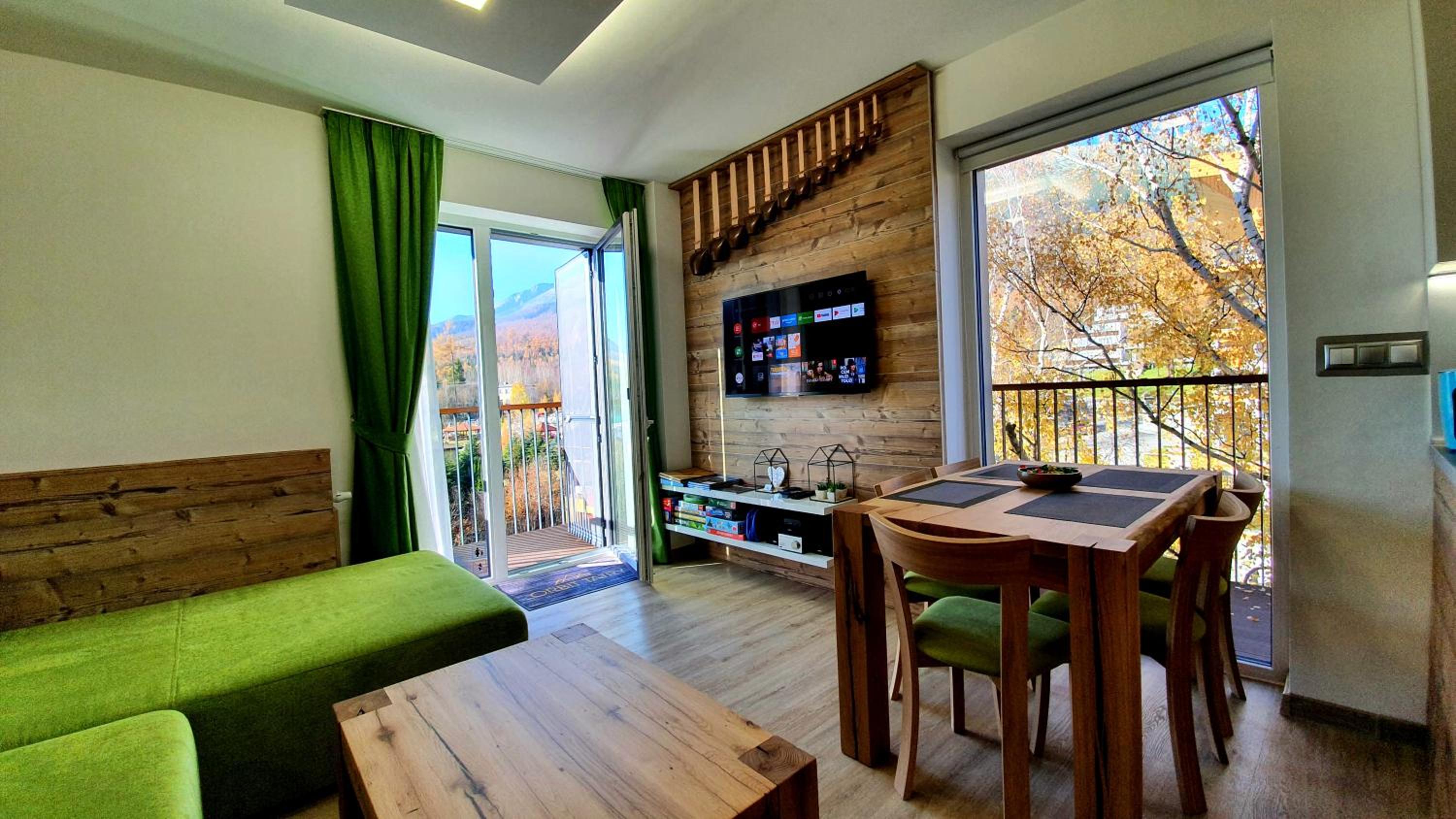 Junior Suite with Mountain View