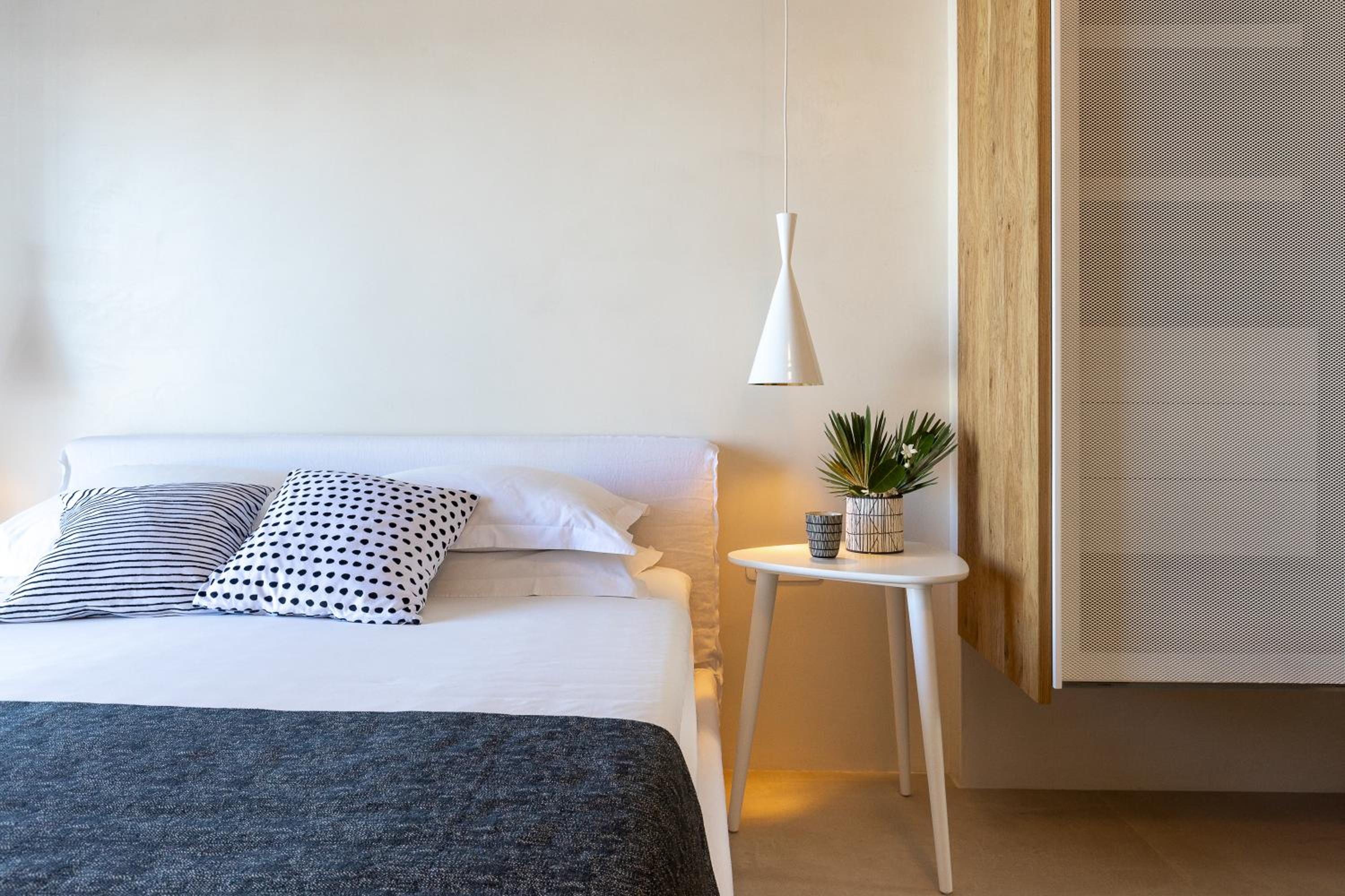Studio with Sea View (2 Adults) - Photo 8