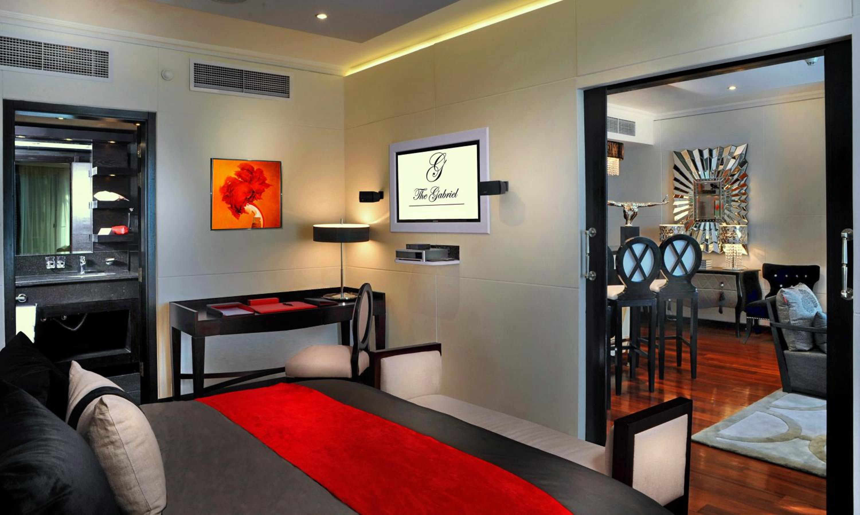 Diplomatic Suite