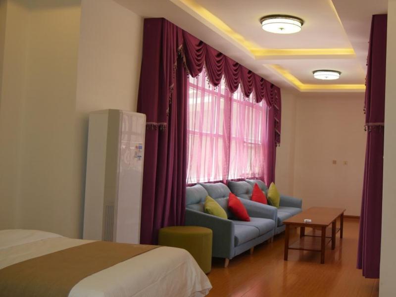 Executive Suite photo 2