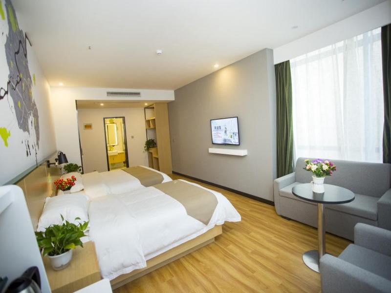 Mainland Chinese Citizens - Twin Room photo 1