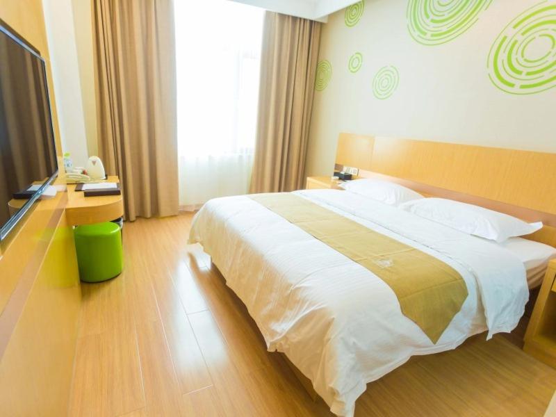 Double Room - Photo 6