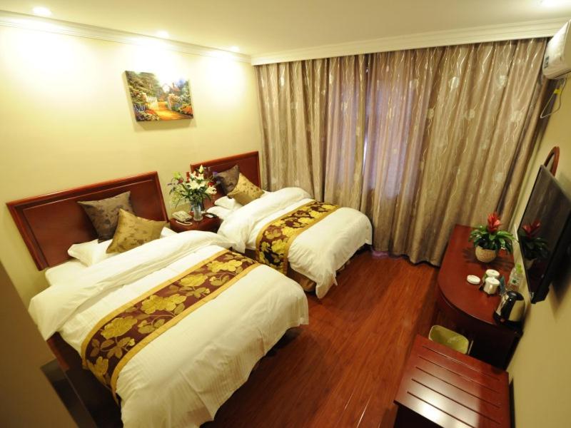 Budget Twin Room - Photo 1