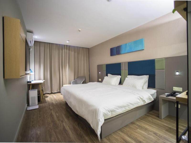 Business Twin Room photo 2