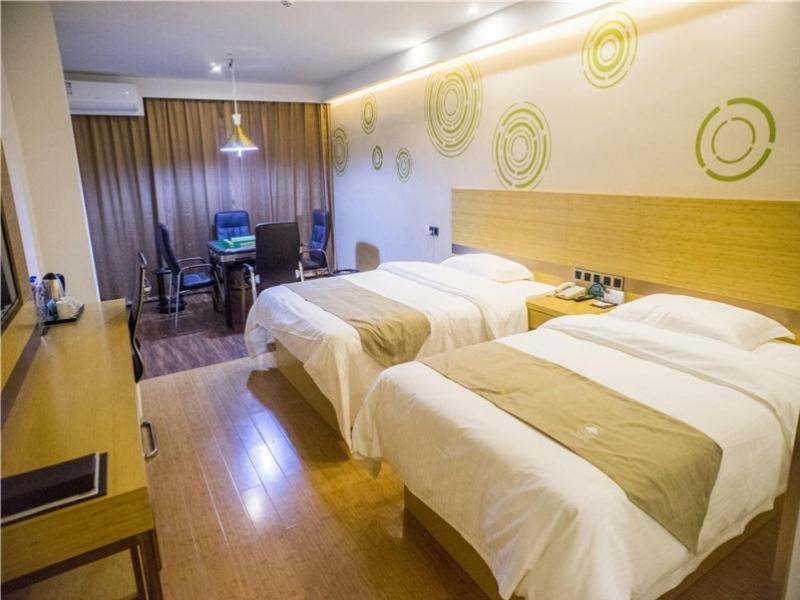 Business Twin Room photo 3