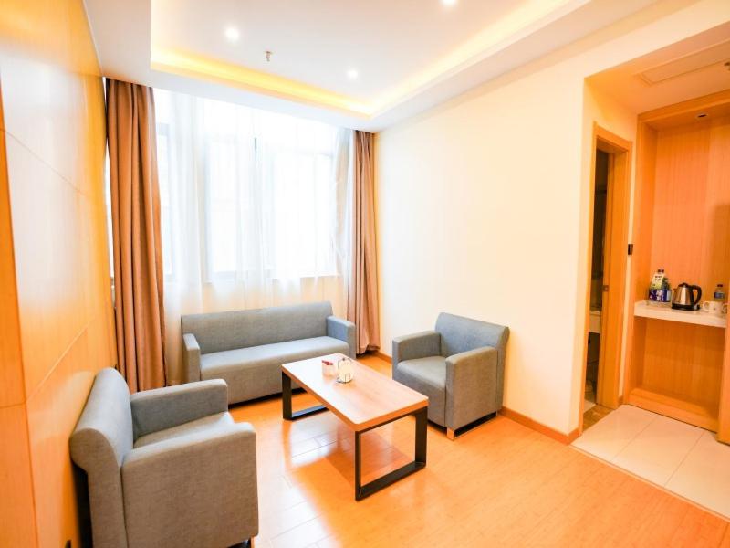 Superior Suite - Photo 1