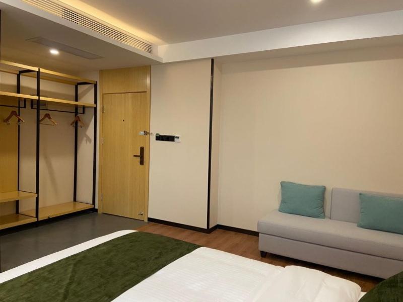 Double Room - Photo 6