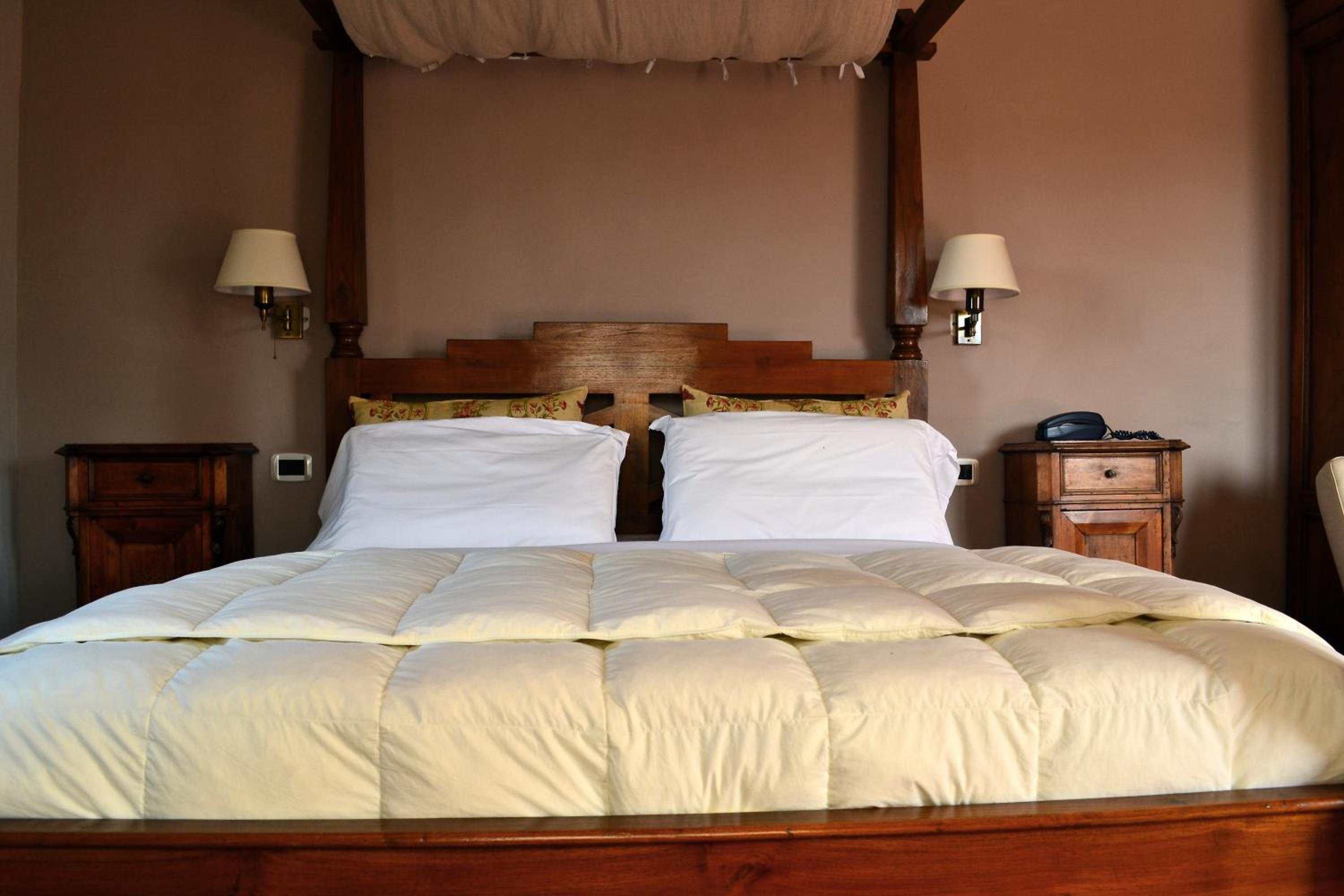 Superior Suite - Photo 5