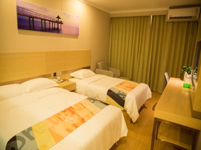 Twin Room - Photo 2
