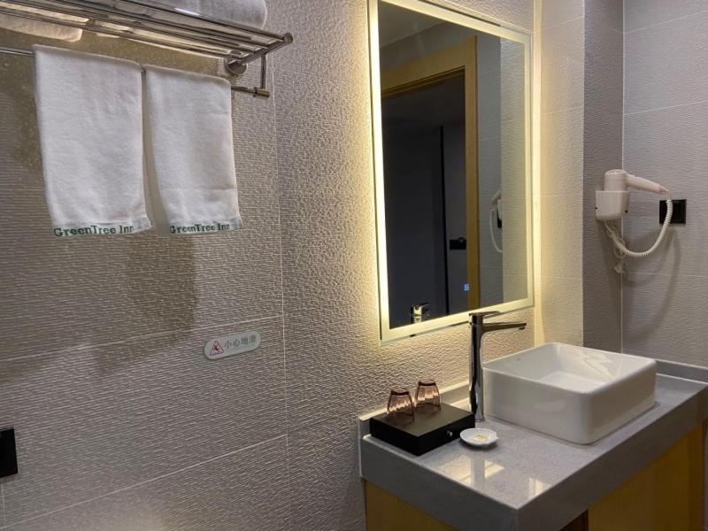 Double Room - Photo 9