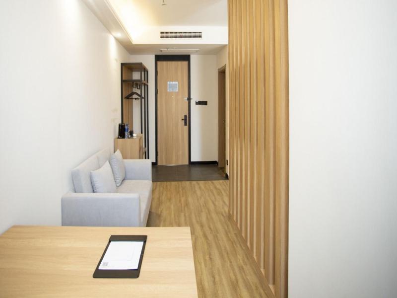Standard Suite