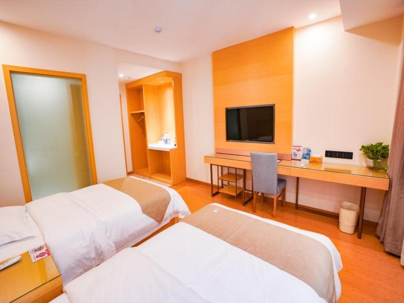 Twin Room - Photo 3
