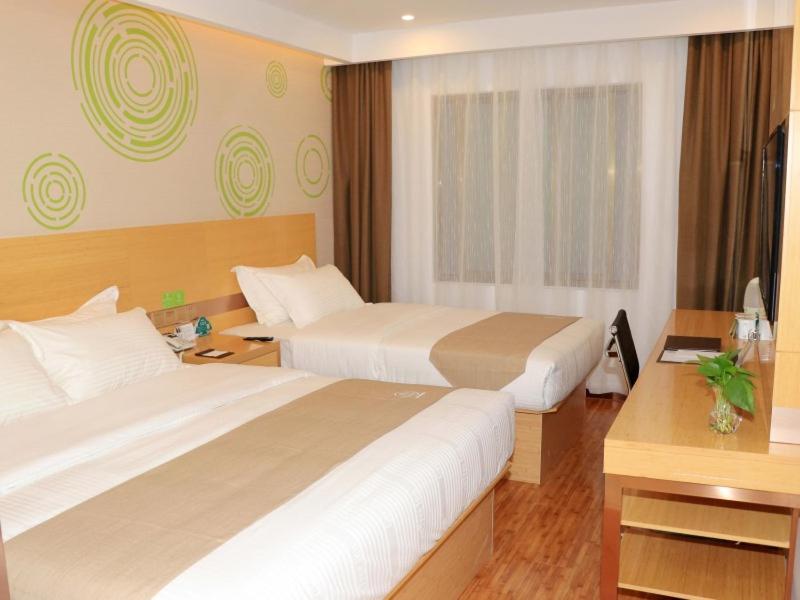 Twin Room - Photo 2