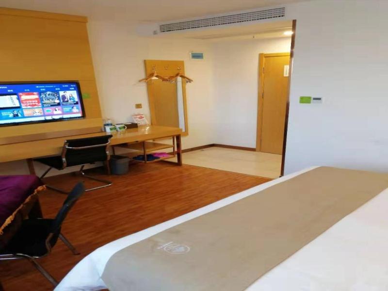 Double Room - Photo 5