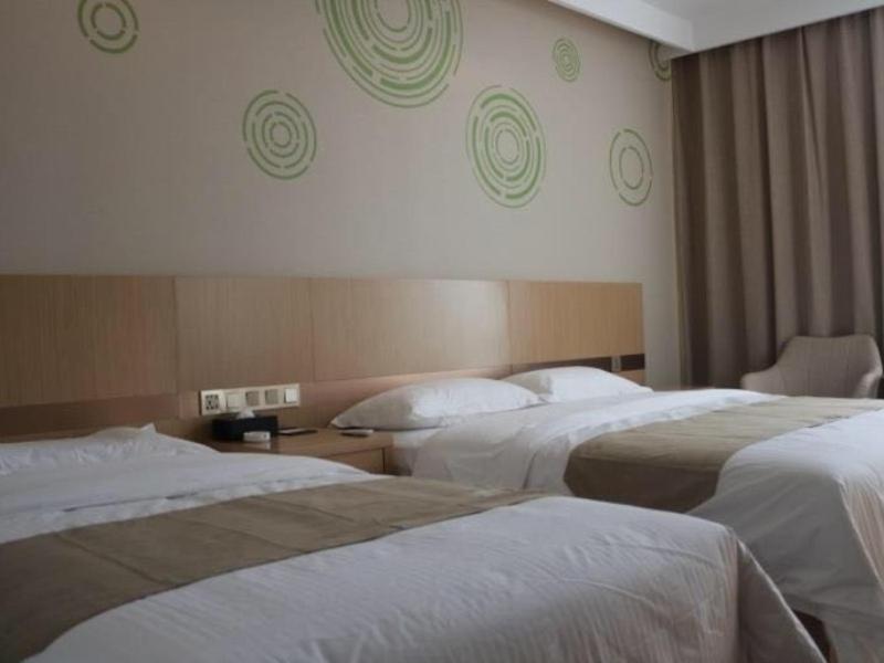 Business Twin Room - Photo 1