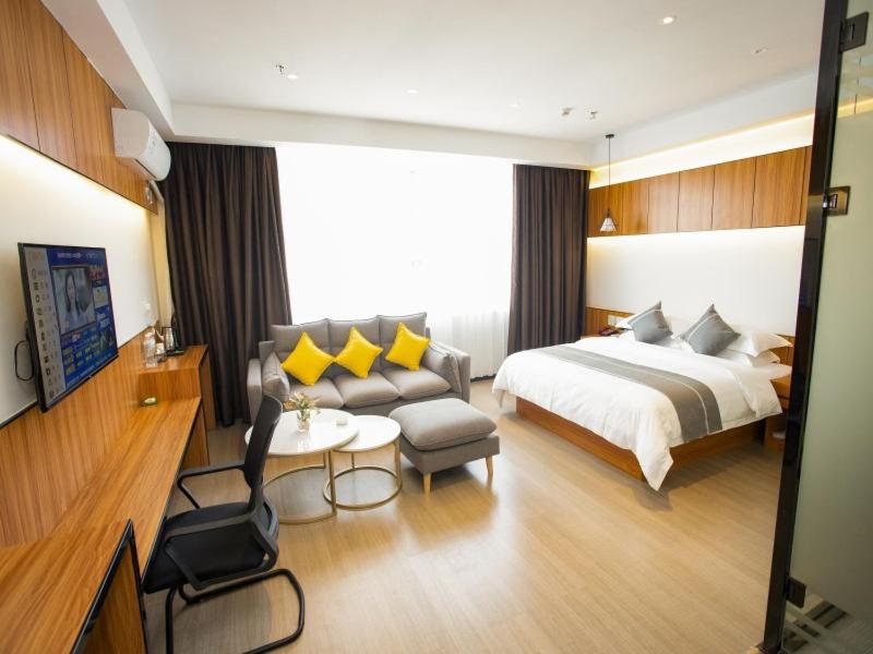 Deluxe Queen Room photo 1