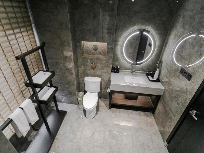 Double Room - Photo 9