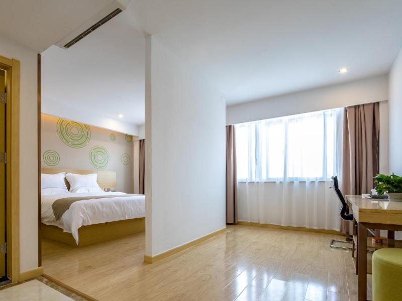 Double Room - Photo 13