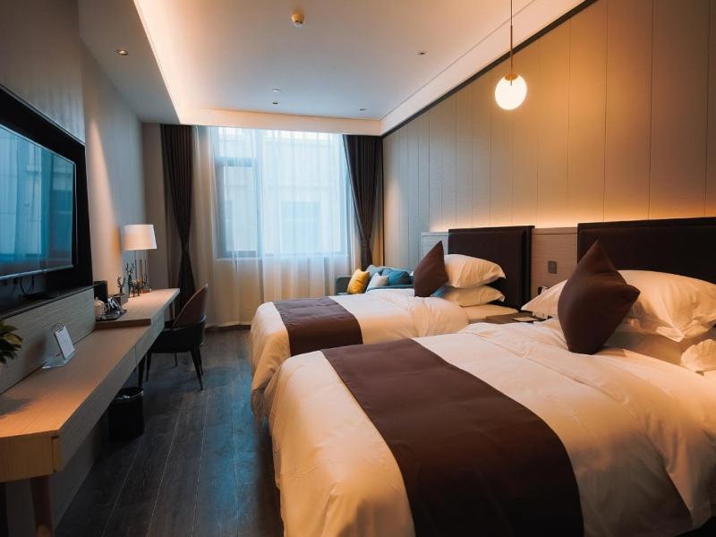 Standard Twin Room - Photo 6