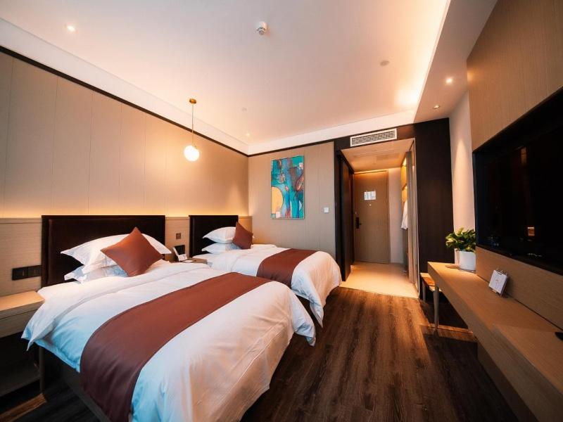 Standard Twin Room - Photo 3
