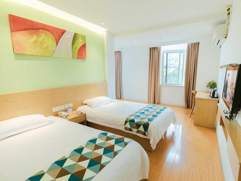 Mainland Chinese Citizens - Twin Room photo 1