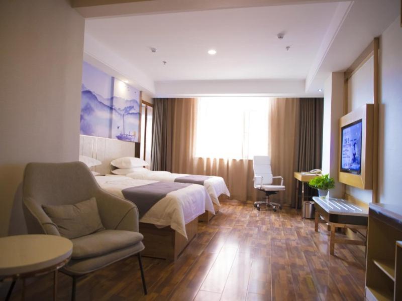 Deluxe Twin Room photo 1