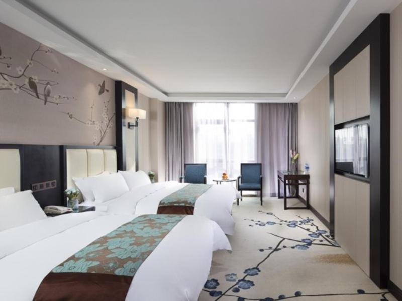 Business Twin Room - Photo 4