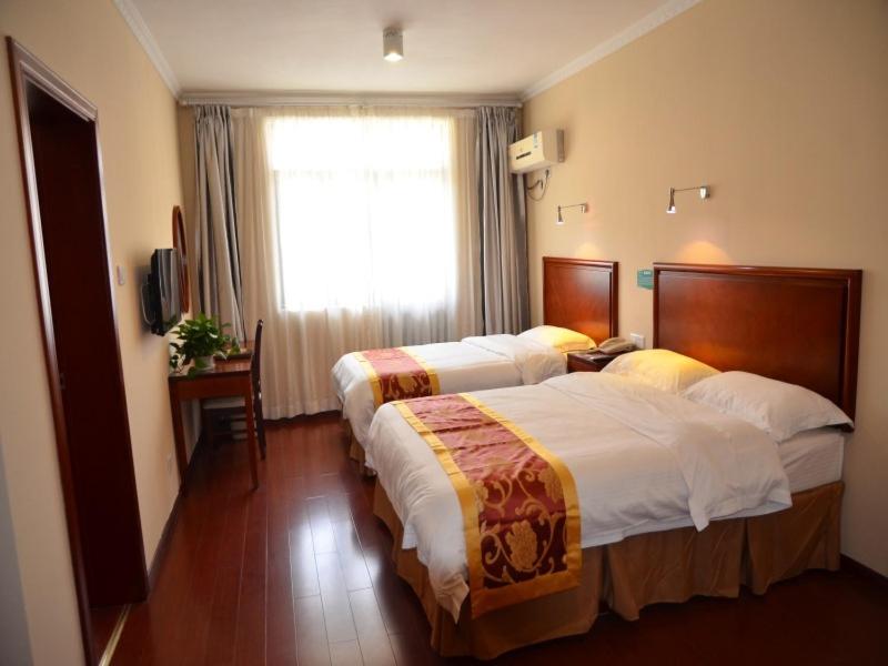 Twin Room - Photo 1