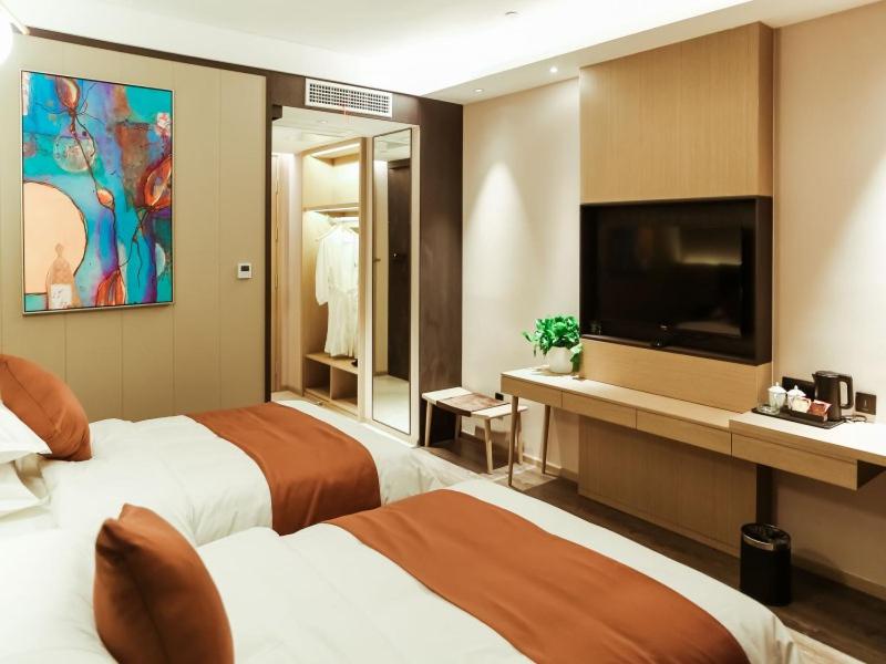 Standard Twin Room - Photo 4
