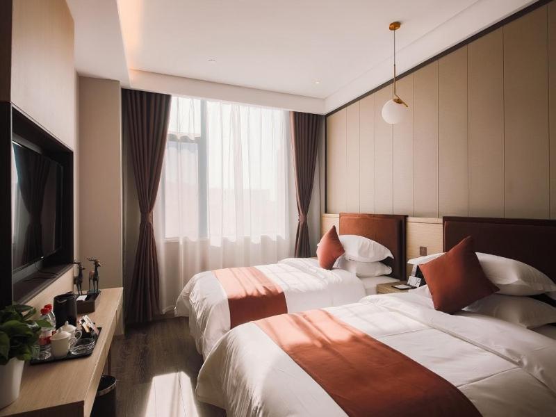 Standard Twin Room - Photo 5