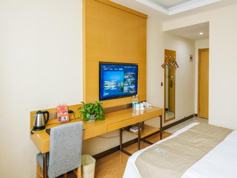 Double Room - Photo 6