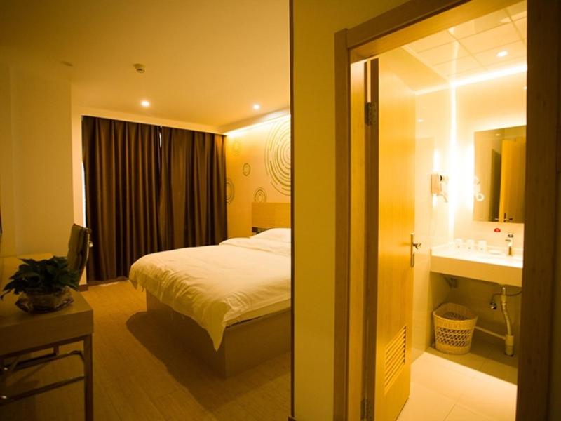 Superior Queen Room photo 2