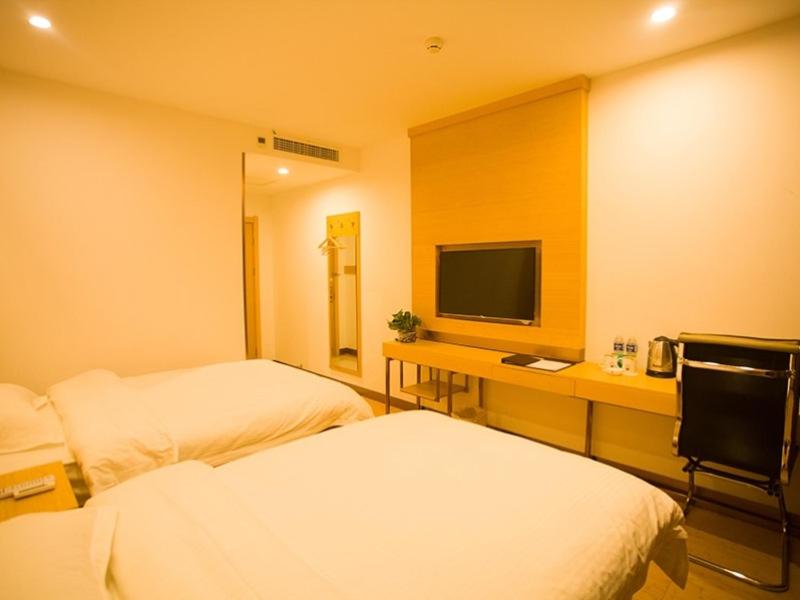 Superior Twin Room photo 2