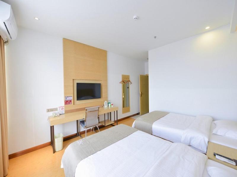 Twin Room - Photo 6