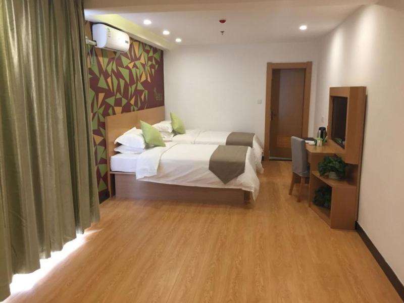 Mainland Chinese Citizens - Twin Room with View - Photo 3