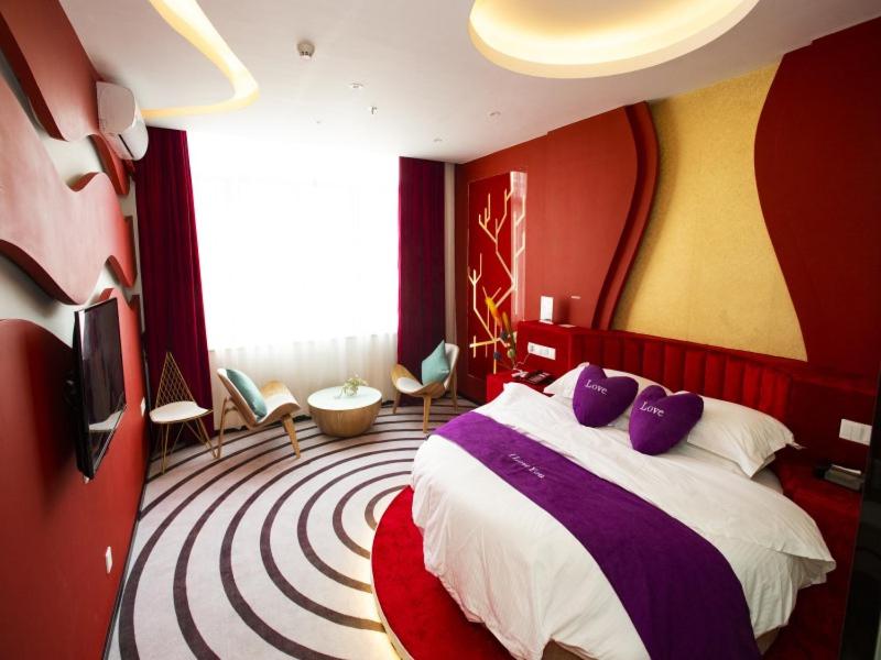 Deluxe Queen Room photo 2