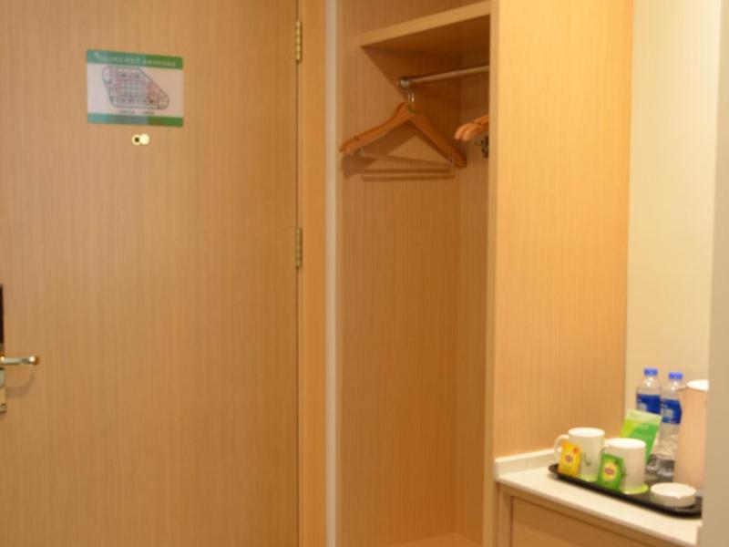 Single Room - Photo 5